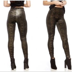 NWT Spanx velvet shine leggings